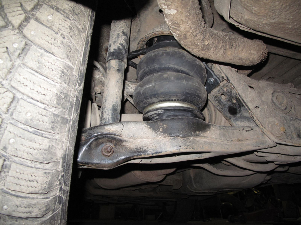 Купить пневмоподвеску на заднюю ось, Mitsubishi, Pajero 3, Pajero 4, Pajero 5, Aride в СПб 