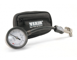 Манометр-дефлятор VIAIR (0-60 PSI, зажимное подсоединение, сумка) Манометр-дефлятор VIAIR (0-60 PSI, зажимное подсоединение, сумка)