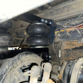 Задняя пневмоподвеска JAC N-120  Задняя пневмоподвеска JAC N-120