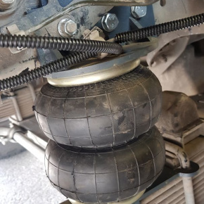 Пневмоподвеска на переднюю ось Mitsubishi Canter Euro 5