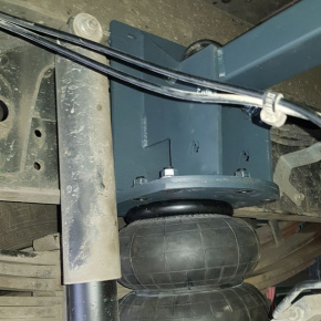 Пневмоподвеска на заднюю ось Mitsubishi Canter Euro 5