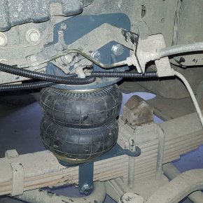 Пневмоподвеска на переднюю ось Mitsubishi Canter Euro 5