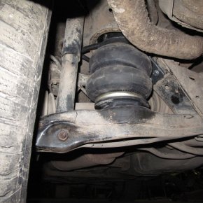 Пневмоподвеска на заднюю ось Mitsubishi Pajero