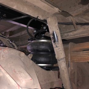 Задняя пневмоподвеска на Dong Feng Z55