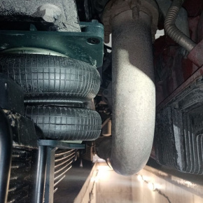 Передняя пневмоподвеска Dongfeng C120