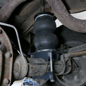 Пневмоподвеска на заднюю ось Ford E-350 Econoline Пневмоподвеска на заднюю ось Ford E-350 Econoline