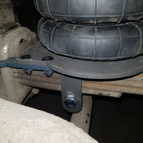 Пневмоподвеска Hyundai HD65/72/78, Двигатель D4GA, передняя ось