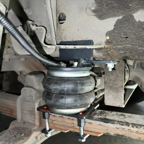 Передняя пневмоподвеска Isuzu Elf Elf 3.5, 5.5, NM Передняя пневмоподвеска Isuzu Elf Elf 3.5, 5.5, NM