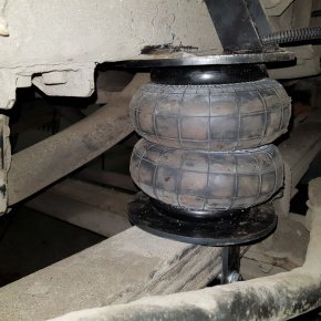 Пневмоподвеска на переднюю ось Isuzu NQR 75  2005 - 2015 Пневмоподвеска на переднюю ось Isuzu NQR 75  2005 - 2015