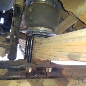 Пневмоподвеска на переднюю ось Isuzu NQR 90/95