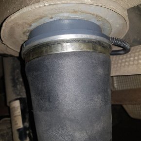 Пневмоподвеска на заднюю ось Renault Dokker Пневмоподвеска на заднюю ось Renault Dokker