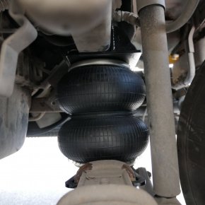 Пневмоподвеска на переднюю ось Renault Midlum 180 Пневмоподвеска на переднюю ось Renault Midlum 180