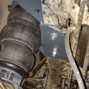 Пневмоподвеска на переднюю ось УАЗ 452  Пневмоподвеска на переднюю ось УАЗ 452