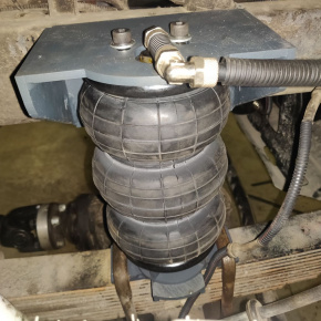 Пневмоподвеска на переднюю ось УАЗ 452  Пневмоподвеска на переднюю ось УАЗ 452