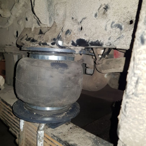 Пневмоподвеска на переднюю ось JAC N-80 Пневмоподвеска на переднюю ось JAC N-80