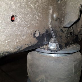 Пневмоподвеска на переднюю ось JAC N-80 Пневмоподвеска на переднюю ось JAC N-80