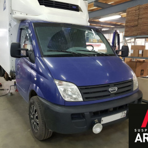 Установка пневмоподвески с системой управления на LDV Maxus