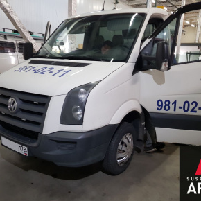 Установка пневмоподвески  и системы управления на заднюю ось  эвакуатор Volkswagen Crafter 50