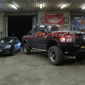 Пневмоподвеска на Dodge Ram 2500 Пневмоподвеска на Dodge Ram 2500