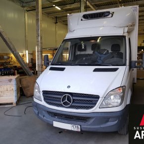 Установка пневмоподвески на заднюю ось Mercedes Sprinter 515 W906 Установка пневмоподвески на заднюю ось Mercedes Sprinter 515 W906
