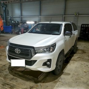 Установка вспомогательной пневмоподвески на Toyota Hilux 8  Установка вспомогательной пневмоподвески на Toyota Hilux 8