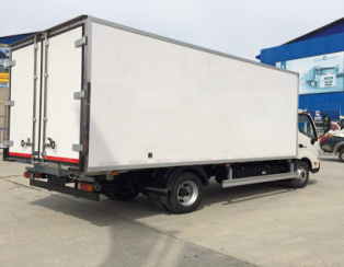 Установка задней пневмоподвески на Hino 300 Установка задней пневмоподвески на Hino 300