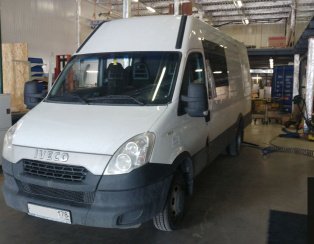 Установка пневмоподвески на заднюю ось Iveco Daily 35C (23.05.2018) Установка пневмоподвески на заднюю ось Iveco Daily 35C (23.05.2018)