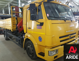 Установка пневмоподвески на заднюю ось Камаз 4308 Установка пневмоподвески на заднюю ось Камаз 4308