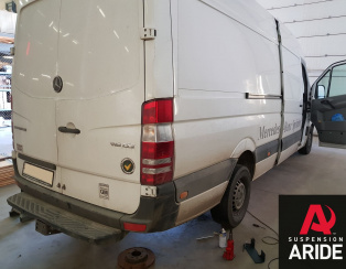 Установка пневмоподвески и системы контроля давления на заднюю ось Mercedes Sprinter 316 W906 Установка пневмоподвески и системы контроля давления на заднюю ось Mercedes Sprinter 316 W906