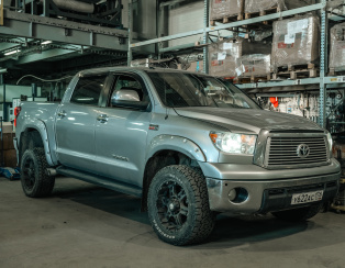 Пневмоподвеска на Toyota Tundra Пневмоподвеска на Toyota Tundra