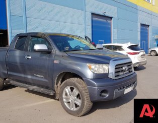 Установка задней пневмоподвески на Toyota Tundra на увеличенных подушках Установка задней пневмоподвески на Toyota Tundra на увеличенных подушках