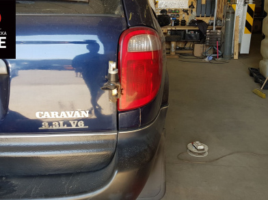 Установка задней пневмоподвески Dodge Caravan Установка задней пневмоподвески Dodge Caravan - фото и описание работ, технические детали проекта и характеристики