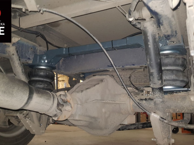 Пневмоподвеска на Ford Transit RWD шасси - Этапы установки, характеристики пневмосистемы, технические нюансы замены комплекта с фотографиями Рис. 5 Пневмоподвеска на Ford Transit RWD шасси - Этапы установки