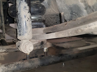 Рис. 18 Наши проекты: Пневмоподвеска на AVIA D120-170 в дополнение к рессорам