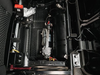 Рис. 8 Пневматические подушки на Avior V90