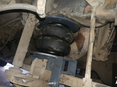 Установка пневмоподвески на переднюю и заднюю ось DAF 45.220 (27.06.2018) Установка задней пневмоподвески в дополнение к рессорам DAF 45.220