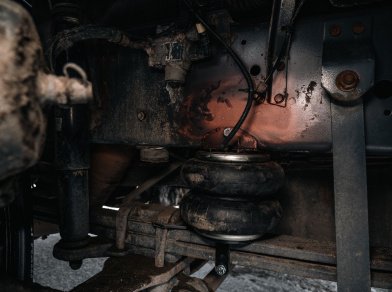 Рис. 4 Пневматические подушки на ДАФ 105