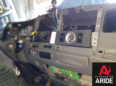 Рис. 10 Наши проекты: Пневмоподвеска на Isuzu NQR 90 - Этапы установки