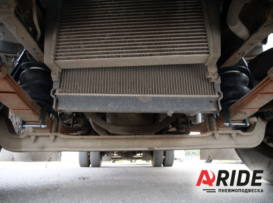 Рис. 6 Наши проекты: Пневмоподвеска на Isuzu NQR