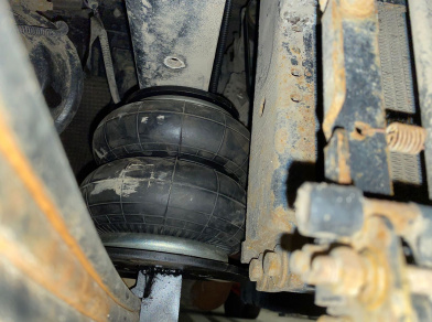 Рис. 8 Наши проекты: Вспомогательная пневмоподвеска JAC N120