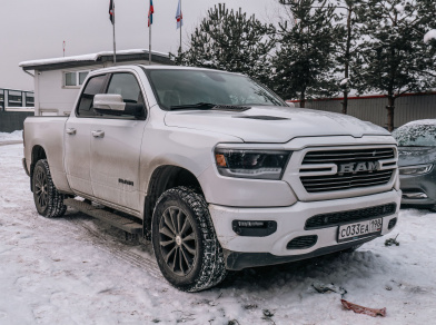 Рис. 1 Пневмоподвеска на пикап Dodge RAM 5th gen