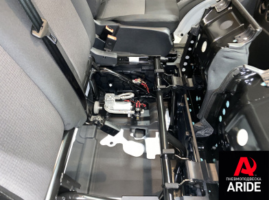 Рис. 3 Наши проекты: Установка вспомогательных пневмоподушек на Ford Transit
