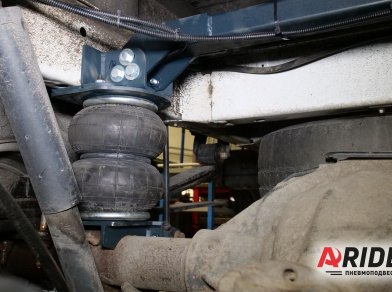 Рис. 3 Наши проекты: Установка пневматической подвески на Ford Transit