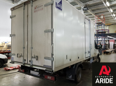 Пневмоподвеска на Ford Transit RWD с гидробортом - Этапы установки, характеристики пневмосистемы, технические нюансы замены комплекта с фотографиями Рис. 7 Пневмоподвеска на Ford Transit RWD с гидробортом - Этапы установки