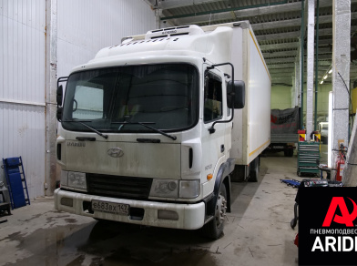 Пневомподвеска Hyundai HD 120 изотермический фургон Рис. 1 Установка пневмоподвески на Hyundai HD120