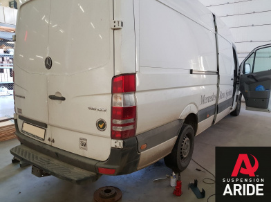 Пневмоподвеска на Mercedes Sprinter 3 для комфорта - Этапы установки, характеристики пневмосистемы, технические нюансы замены комплекта с фотографиями Рис. 1 Пневмоподвеска на Mercedes Sprinter 3 для комфорта - Этапы установки