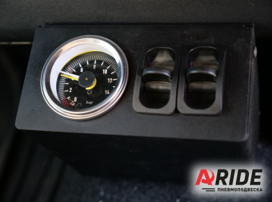 Рис. 4 Наши проекты: Пневмоподвеска Toyta Hiace