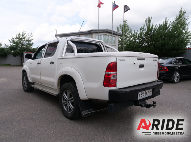 Рис. 2 Наши проекты: Пневмоподвеска на Toyota Hilux 7