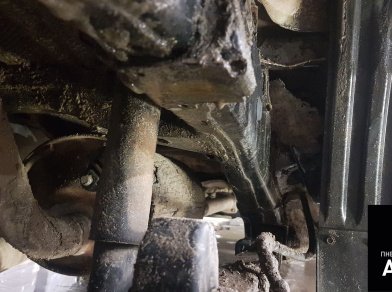 Рис. 3 Пневмоподвеска Toyota Hilux 8