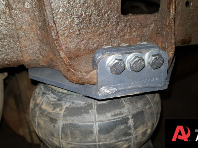 Пневмоподвеска на Toyota Tundra на увеличенных подушках- Этапы установки, характеристики пневмосистемы, технические нюансы замены комплекта с фотографиями Рис. 7 Пневмоподвеска на Toyota Tundra на увеличенных подушках- Этапы установки